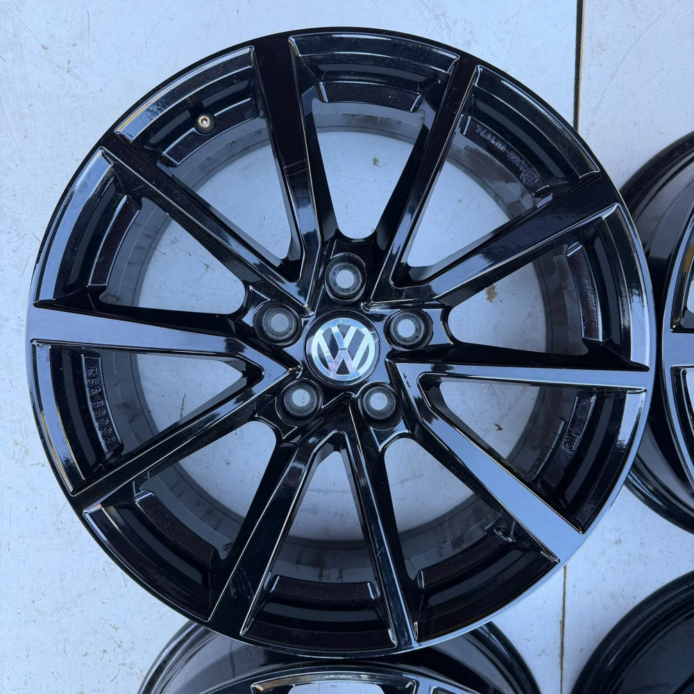 ALU KOLA VW GOLF PASSAT TIGUAN 17"