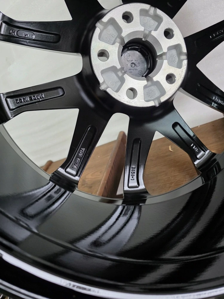 SEAT Ateca Leon Cupra Ateca Tavascan MG 4 Mulan 19"