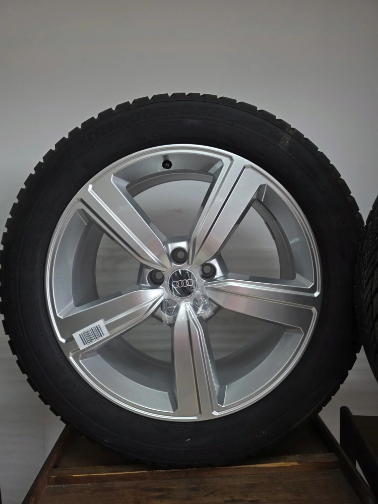 AUDI Q8 e-tron 20" BRIDGESTONE 2021 ROK