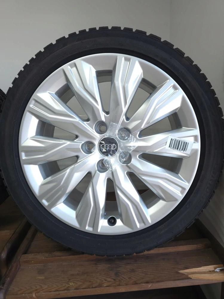 AUDI A4 S4 8W B9 18" Bridgestone 2022 ROK