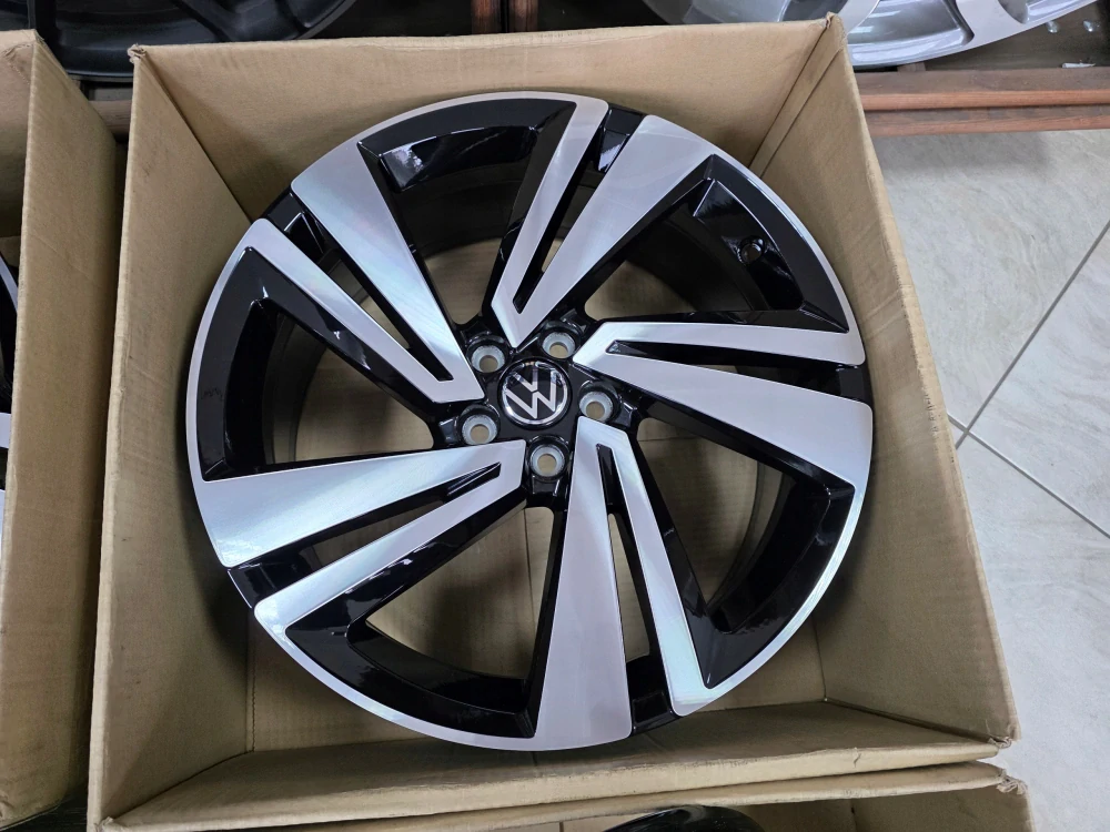 VW T-Cross Taigo Skoda Kamiq Scala 18" 5x100