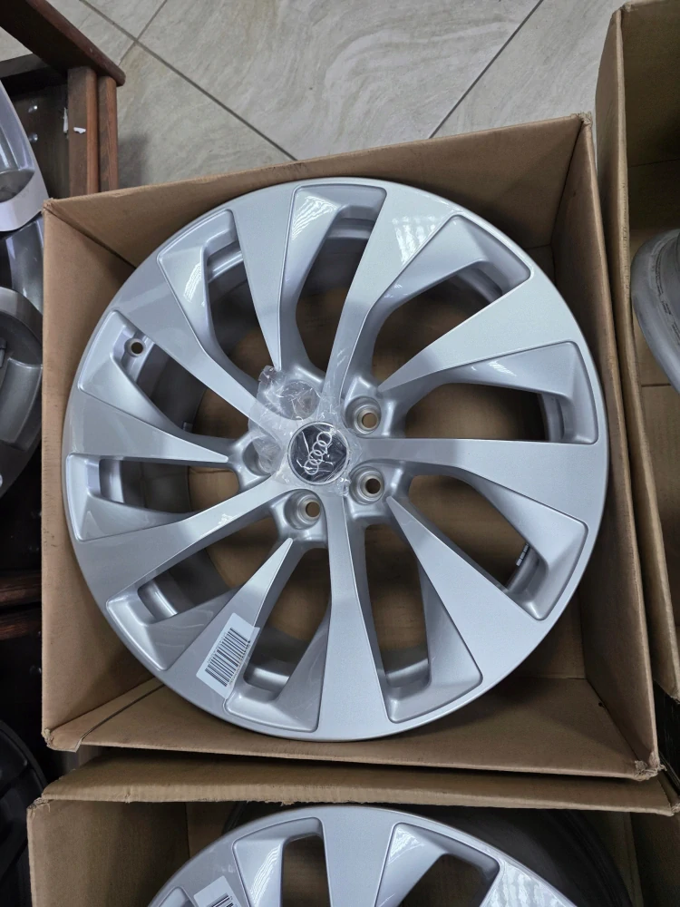 Audi A7 Q7 A4 B8 Allroad 4K8601025A 18"