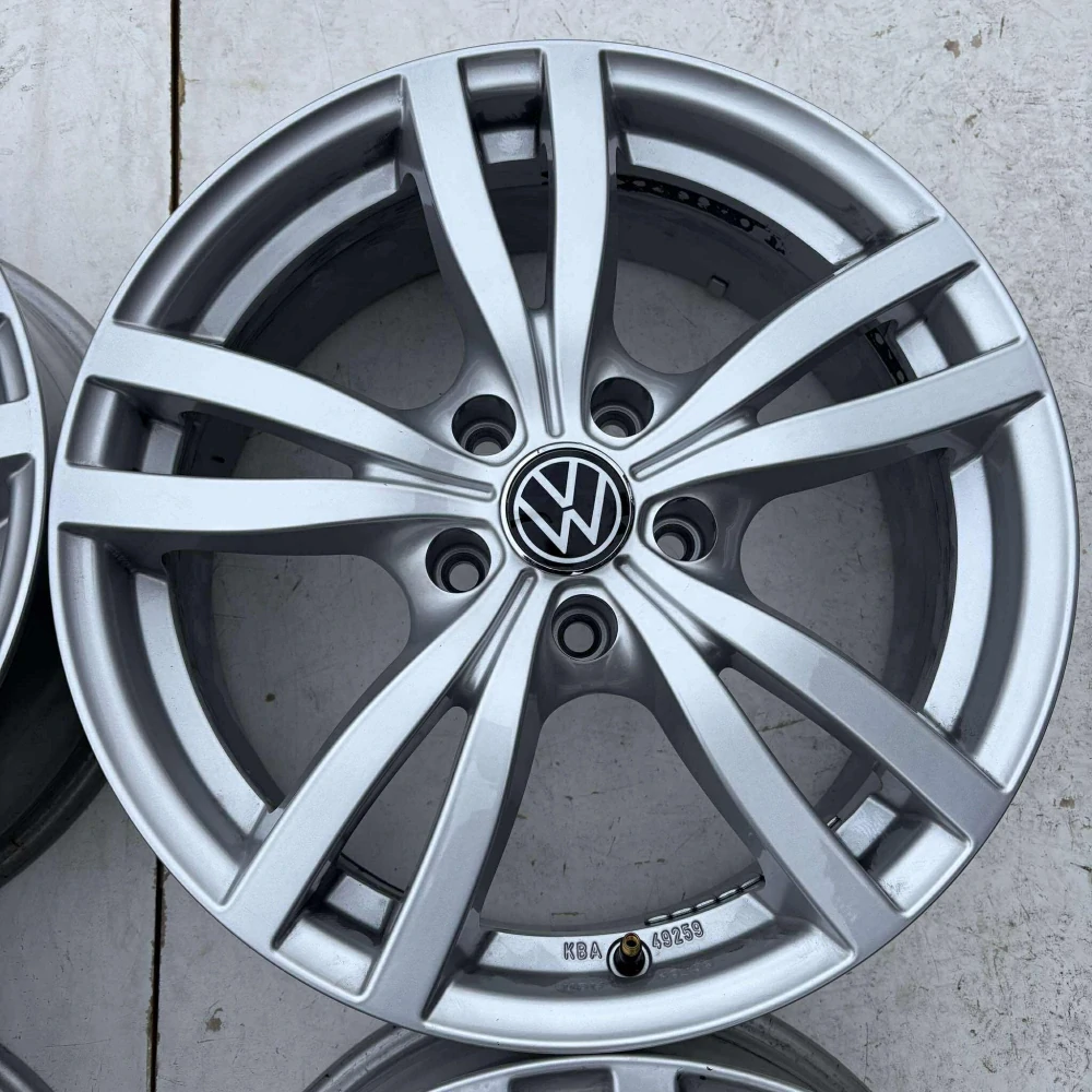ALU KOLA VW PASSAT GOLF T-ROC TIGUAN 17" DPH