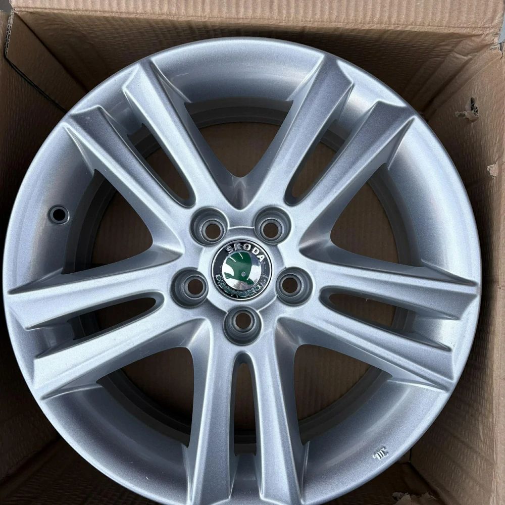 ŠKODA FABIA SCALA RAPID KAMIQ 16 NOVÉ DPH