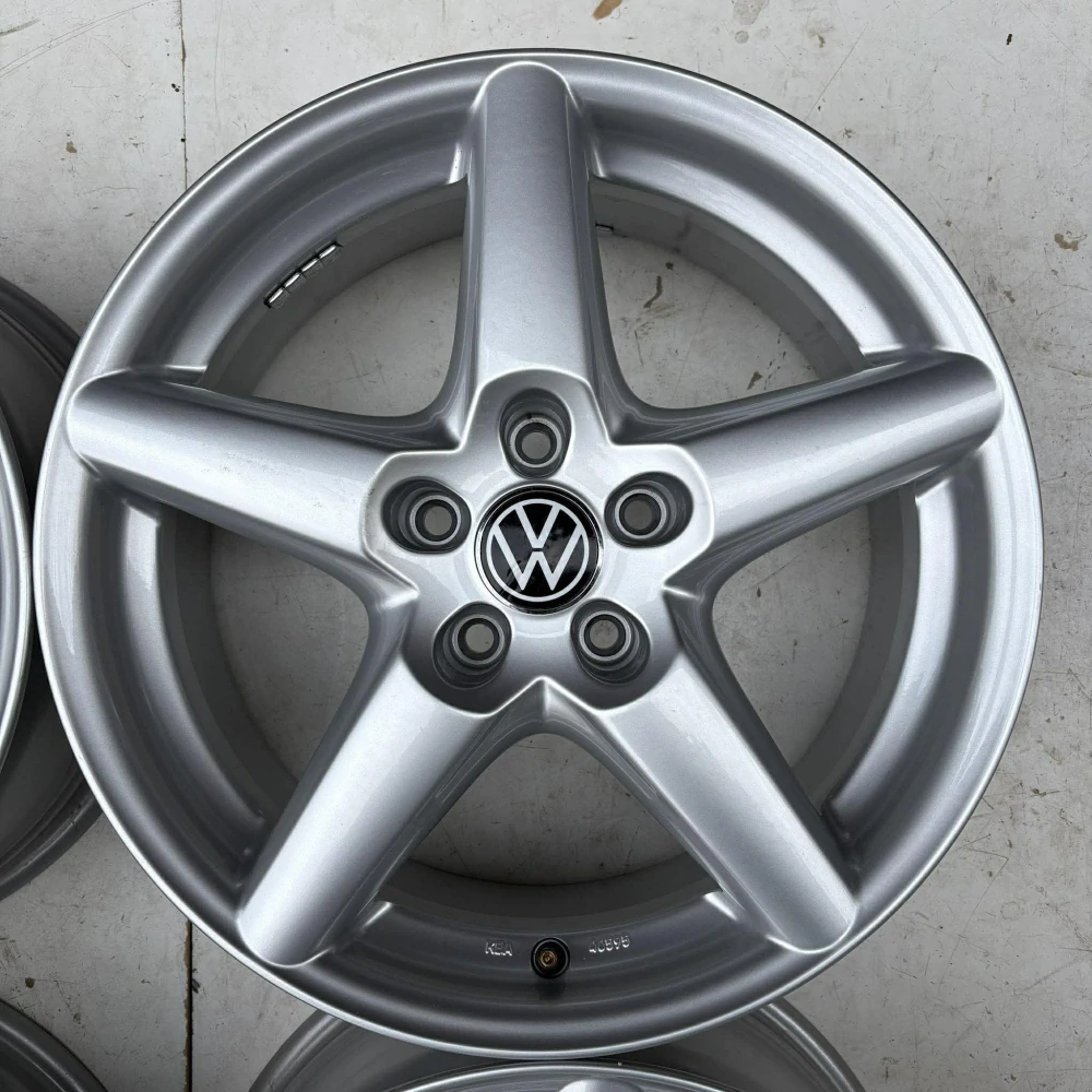 NOVÁ ALU KOLA VW PASSAT GOLF T-ROC TIGUAN 17"