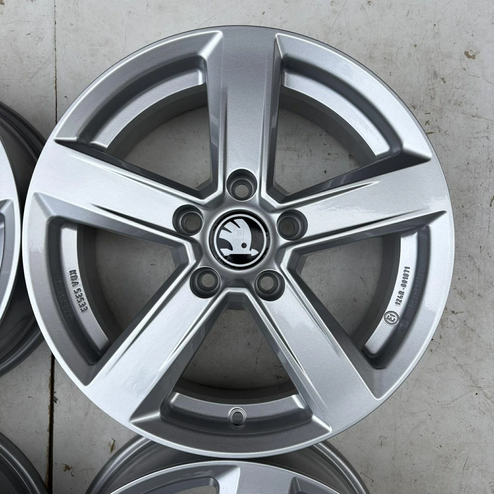 NOVÁ ALU KOLA ŠKODA OCTAVIA SUPERB KAROQ 16" DPH
