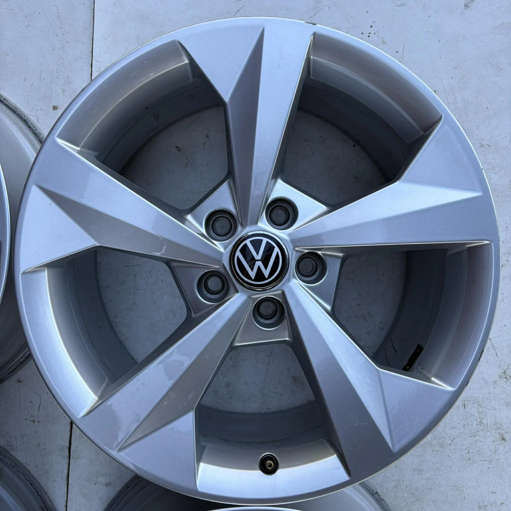 ALU KOLA VW GOLF PASSAT ARTEON 18" DPH