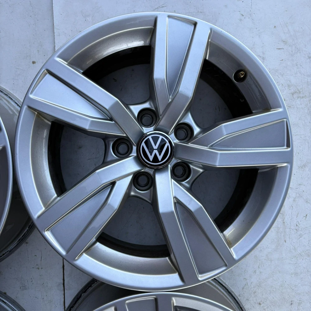 ALU KOLA VW GOLF PASSAT CADDY TOURAN TIGUAN 16"DPH