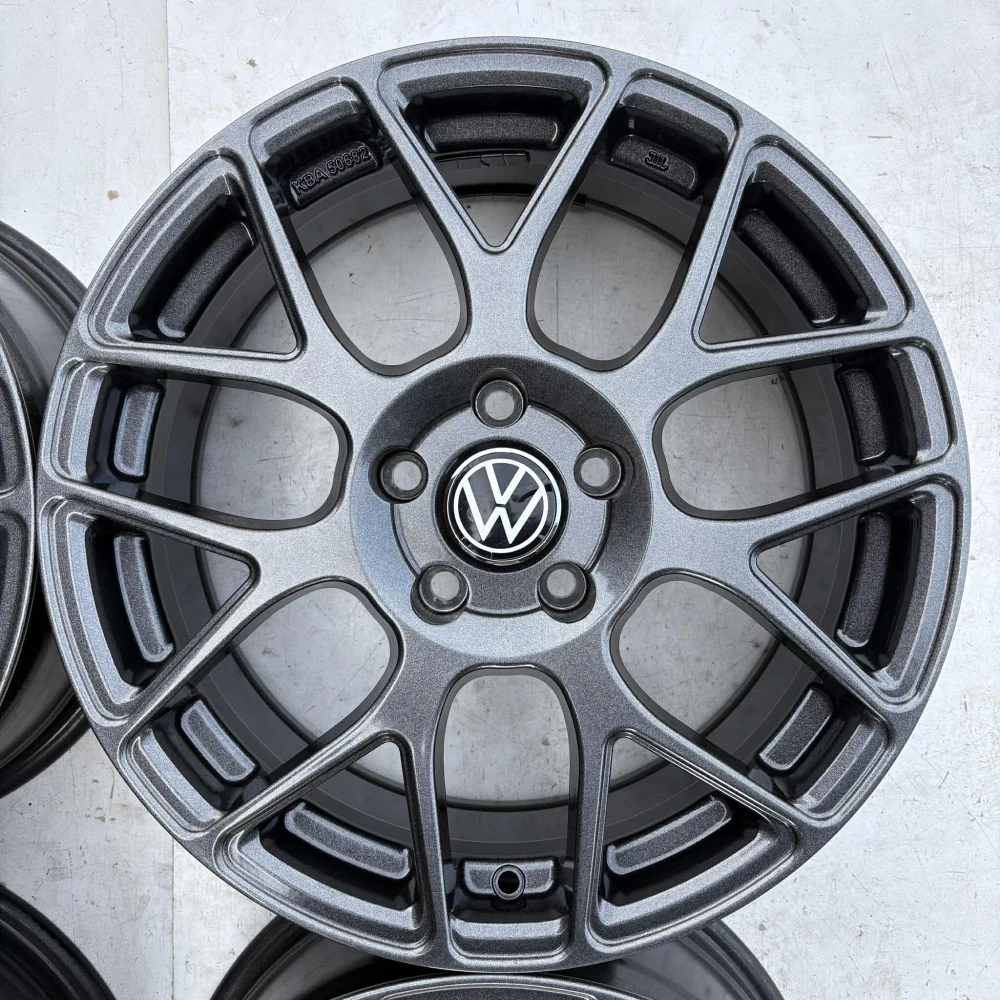 NOVÁ ALU KOLA VW GOLF PASSAT TOURAN TIGUAN 17" DPH