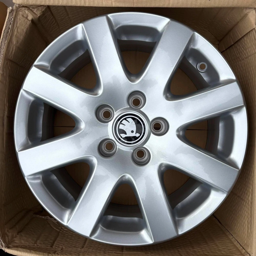 NOVÁ ALU KOLA ŠKODA OCTAVIA SUPERB YETI KAROQ 16"