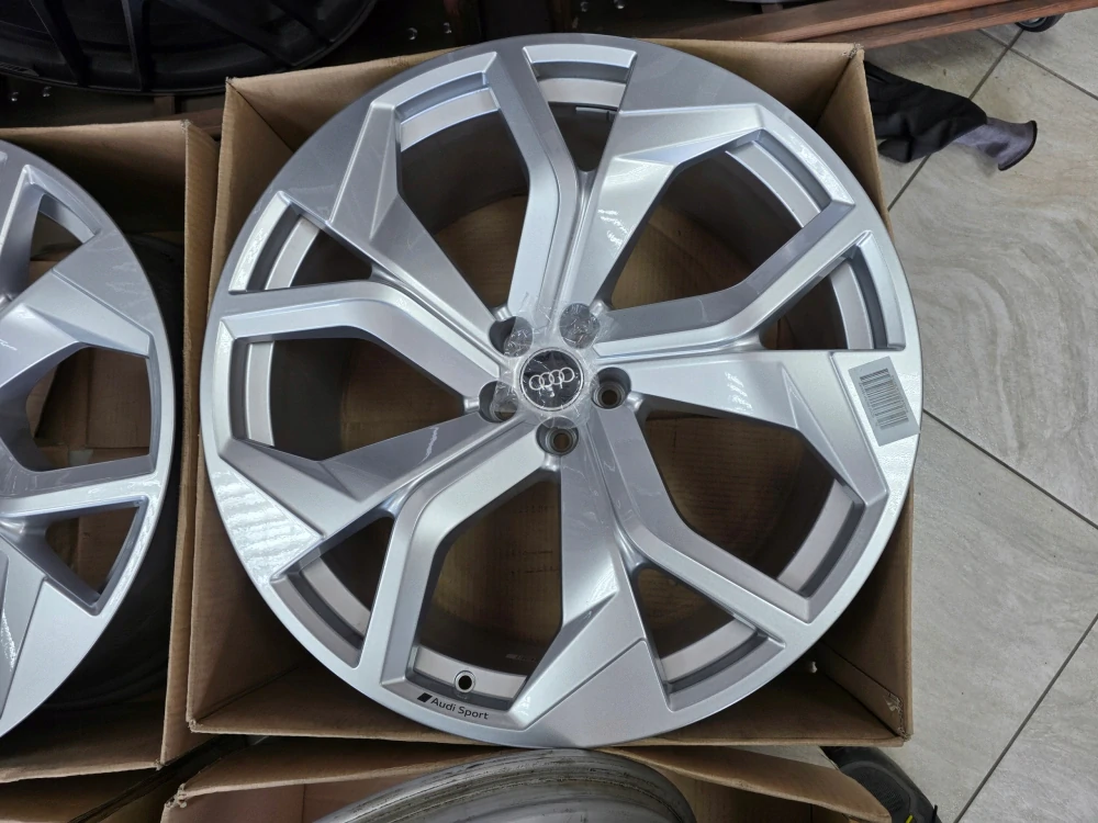 Audi 23" Q8 RS Q8 5x112