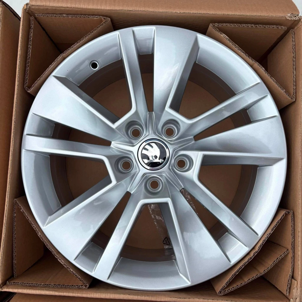 NOVÁ ALU KOLA ŠKODA KAROQ OCTAVIA SUPERB 17" DPH