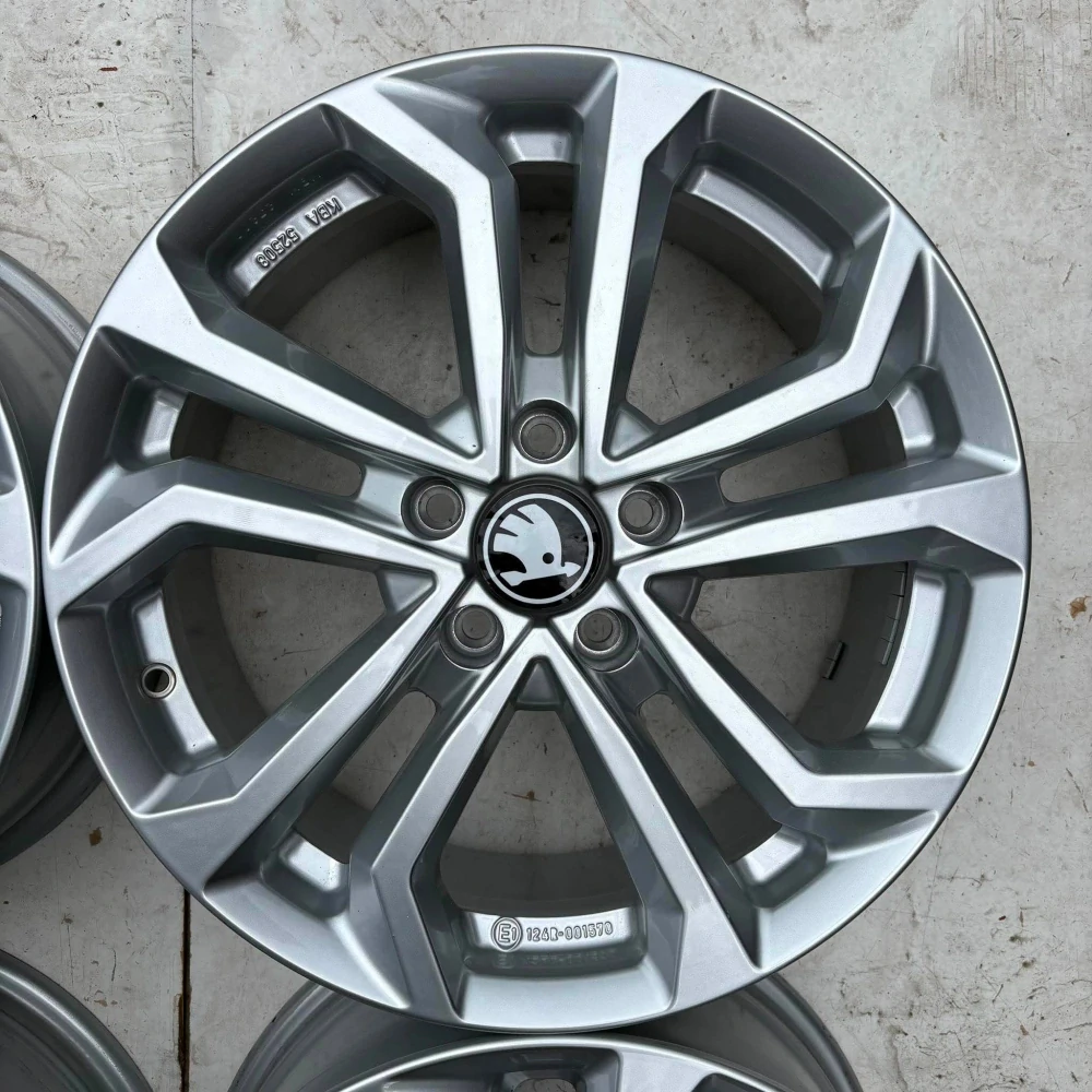 NOVÁ ALU KOLA ŠKODA OCTAVIA SUPERB KAROQ 17" DPH