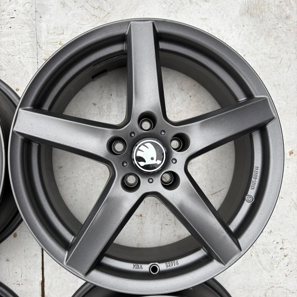 NOVÁ ALU ŠKODA KAROQ OCTAVIA SUPERB 17" DPH