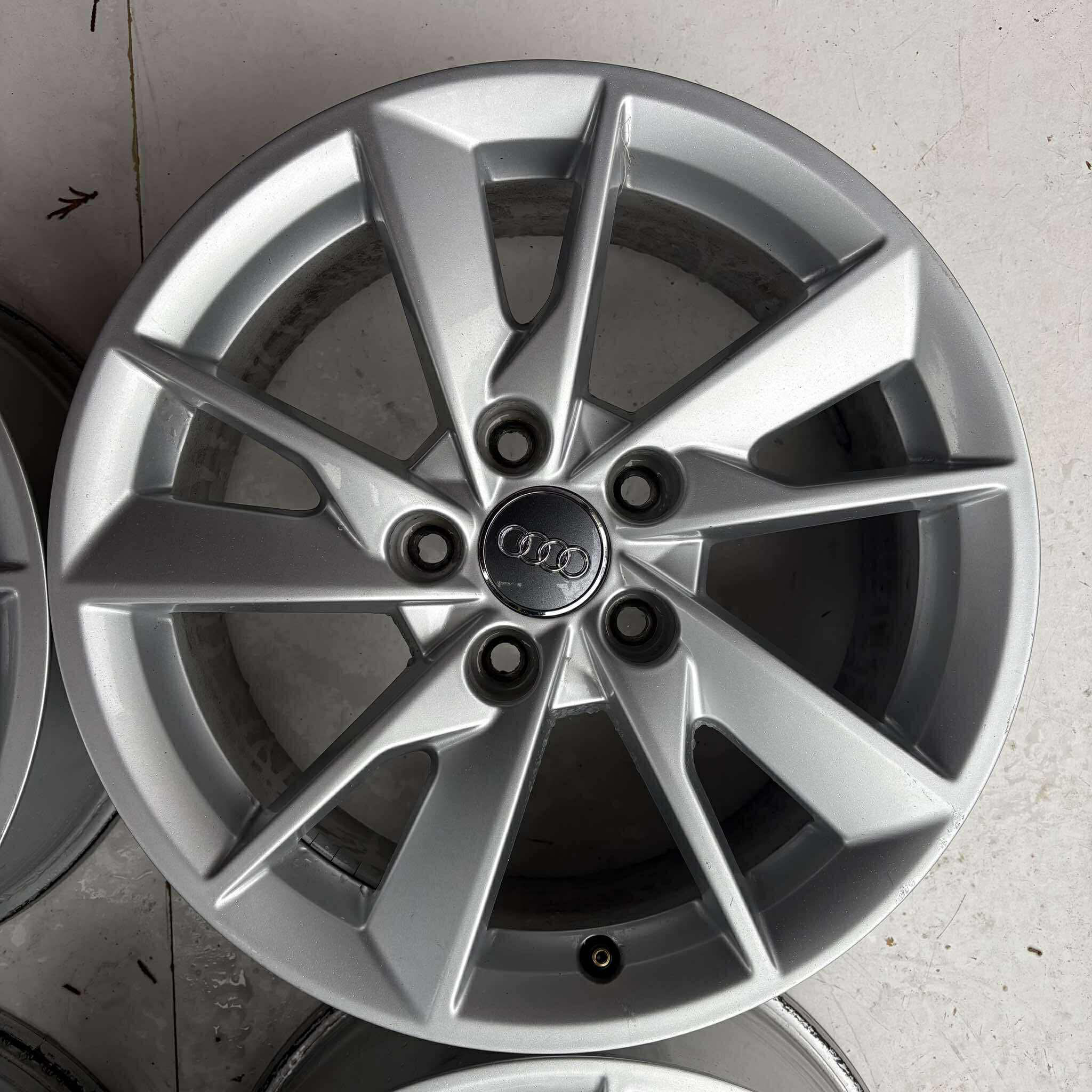AUDI A3 A4 Q3 16"