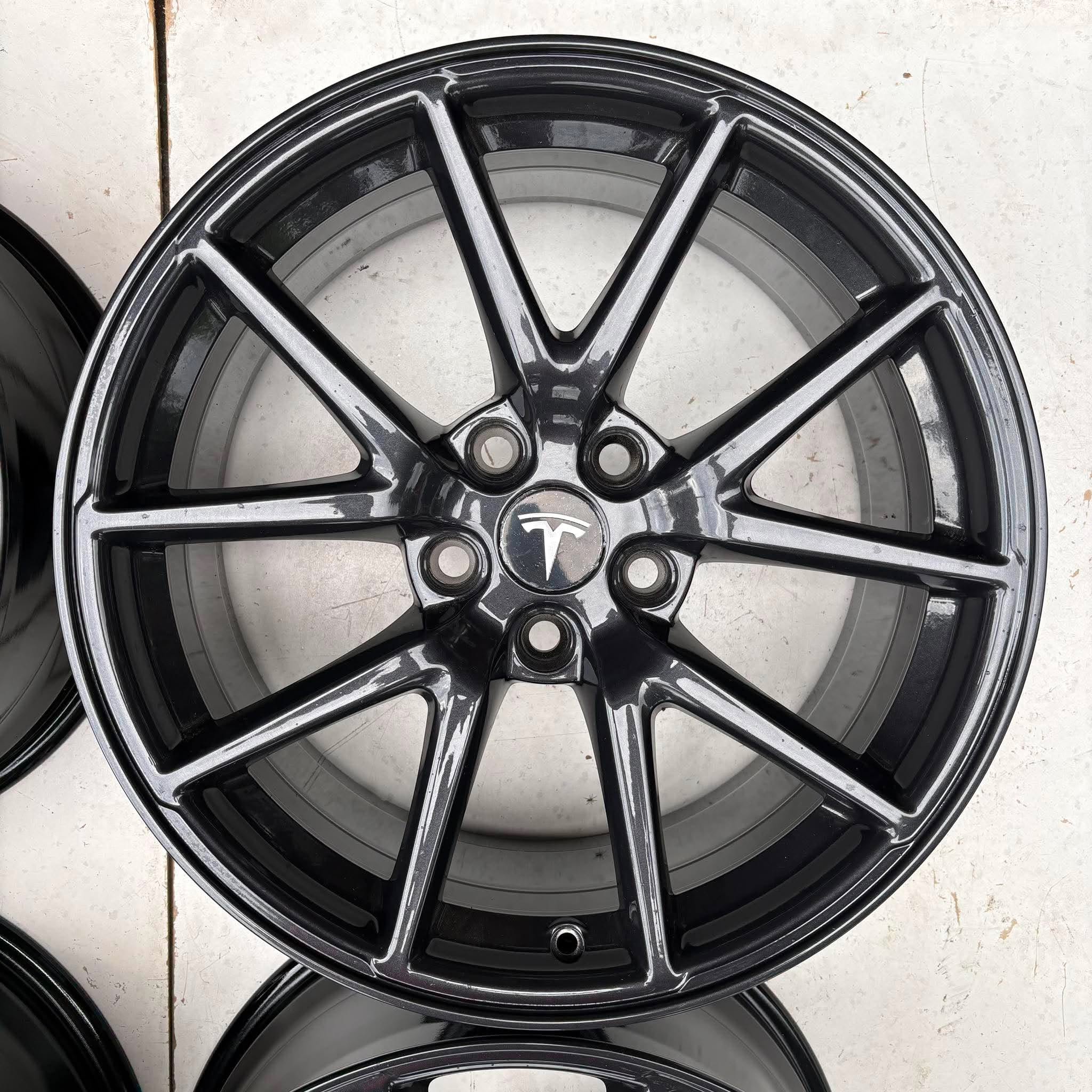 NOVÁ ALU KOLA TESLA 3 18" DPH