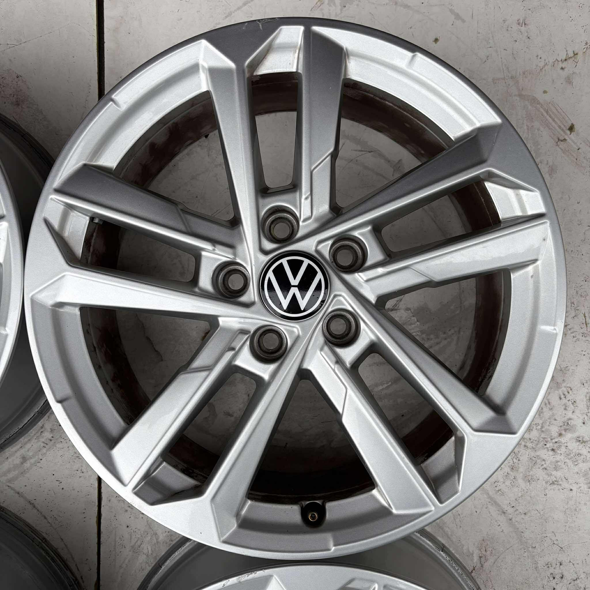 VW GOLF PASSAT TROC 17"