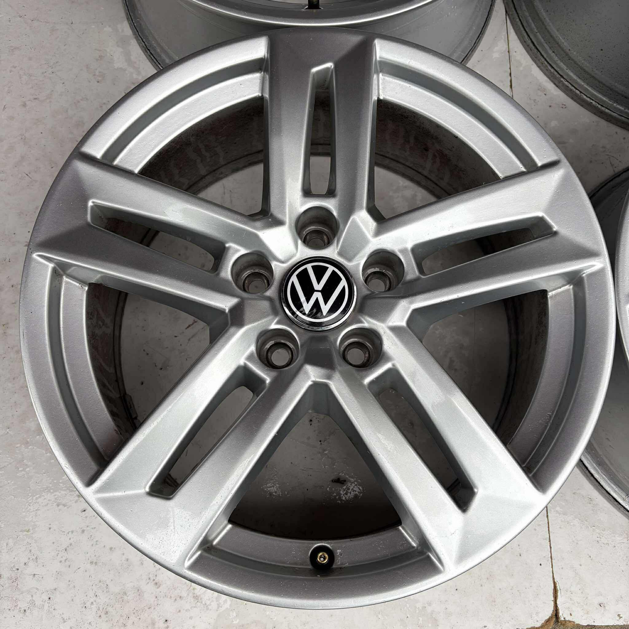 VW PASSAT GOLF TIGUAN CADDY 17"