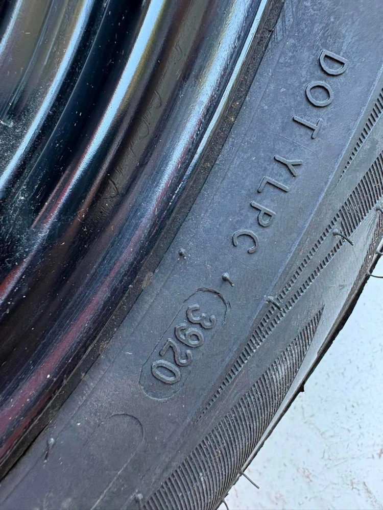 NOVÁ ZIMNÍ KOLA KAMIQ T-CROSS ARONA 195/60R16 DPH