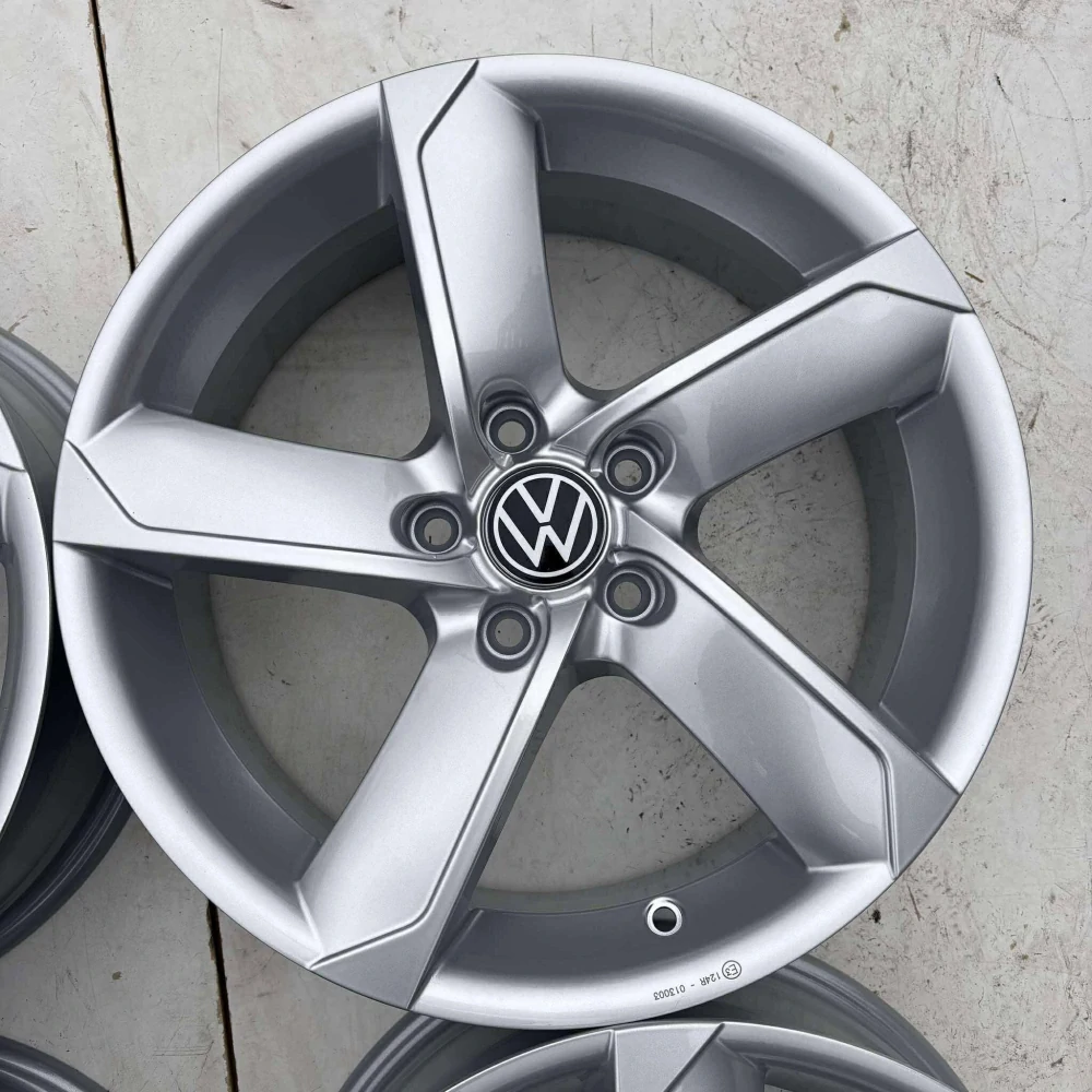 NOVÁ ALU KOLA VW GOLF PASSAT TIGUAN 17" DPH