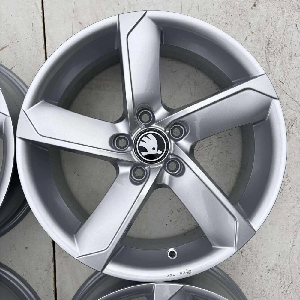 ALU KOLA ŠKODA KODIAQ OCTAVIA SUPERB 17" DPH