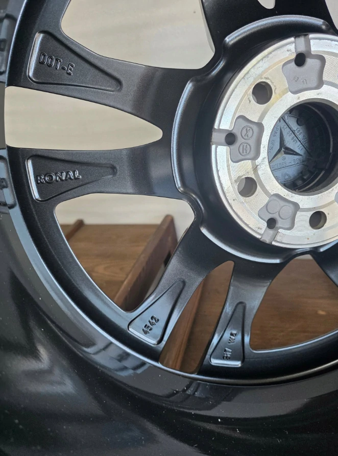 NOVÁ ALU KOLA MERCEDES AMG 19"