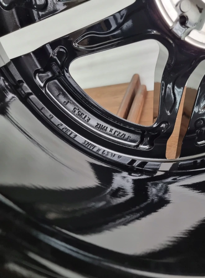 NOVÁ ALU KOLA MERCEDES-BENZ 19" AMG