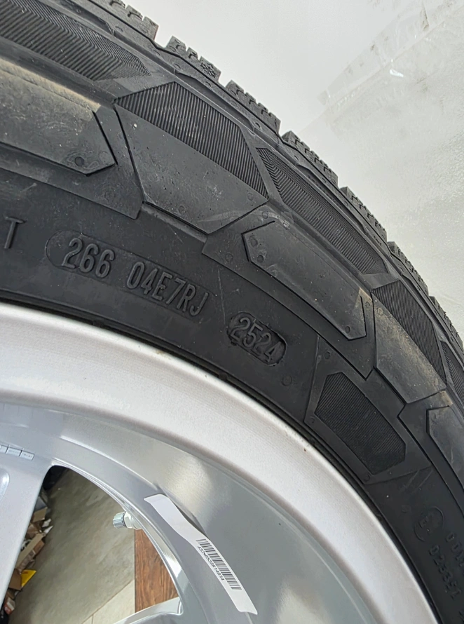 NOVÁ ZIMNÍ ALU KOLA VW 16" Transporter Multivan Caravelle California