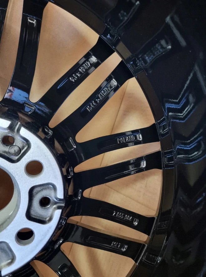 NOVÁ ALU KOLA BMW G30 G32 G11 19"