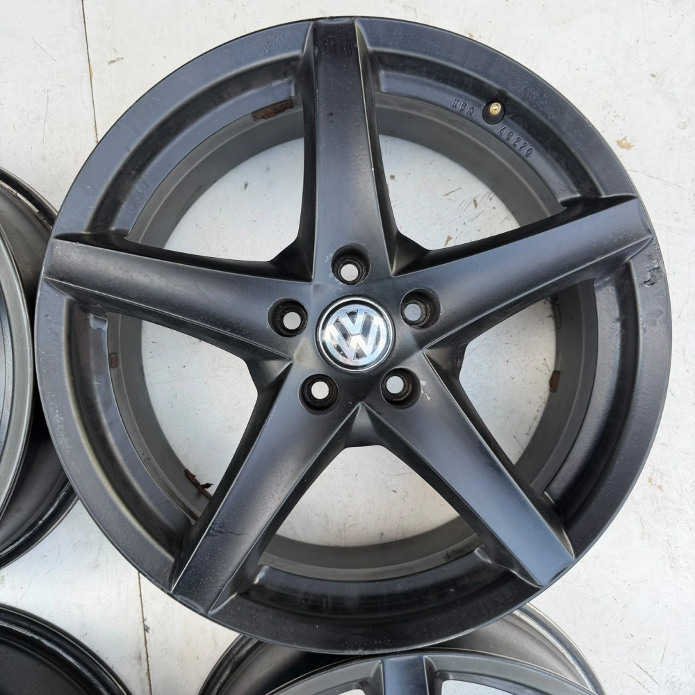 ALU KOLA VW GOLF PASSAT TIGUAN TAYRON 18"