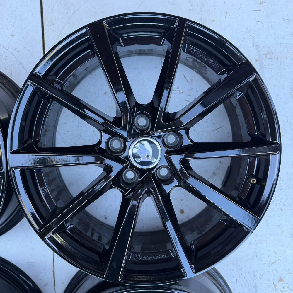 ALU KOLA ŠKODA OCTAVIA SUPERB KAROQ 17"
