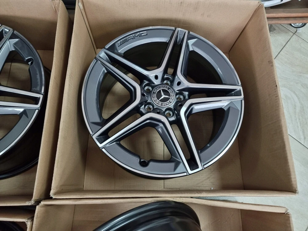 MERCEDES E W213 W212 C W205 W204 18" AMG