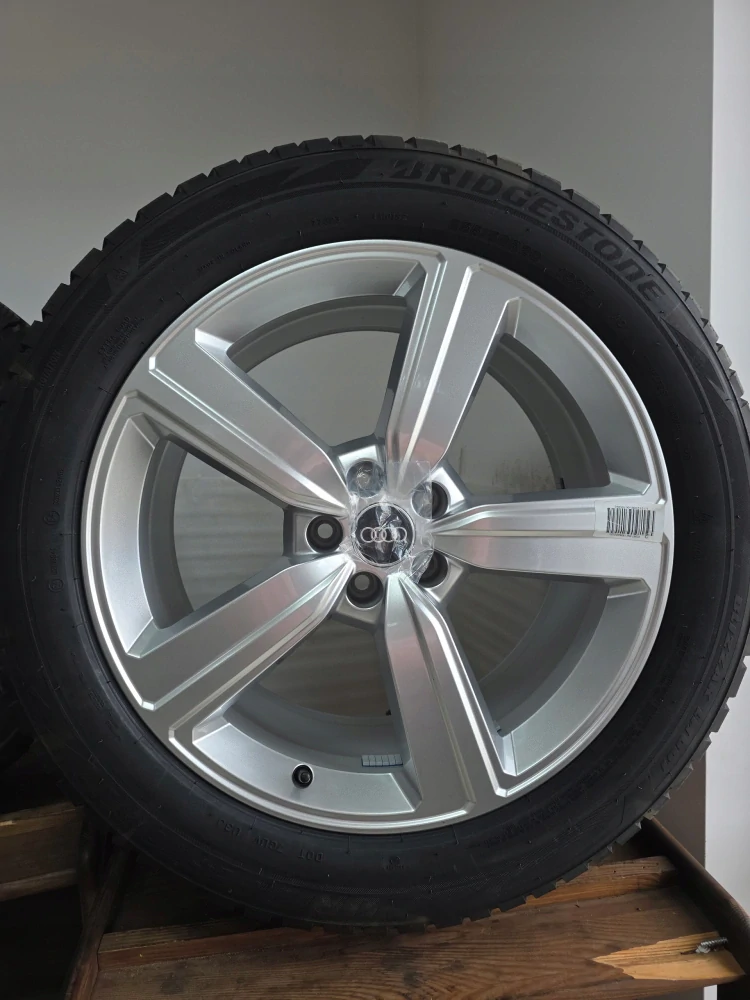 AUDI Q8 e-tron 20" BRIDGESTONE 2021 ROK