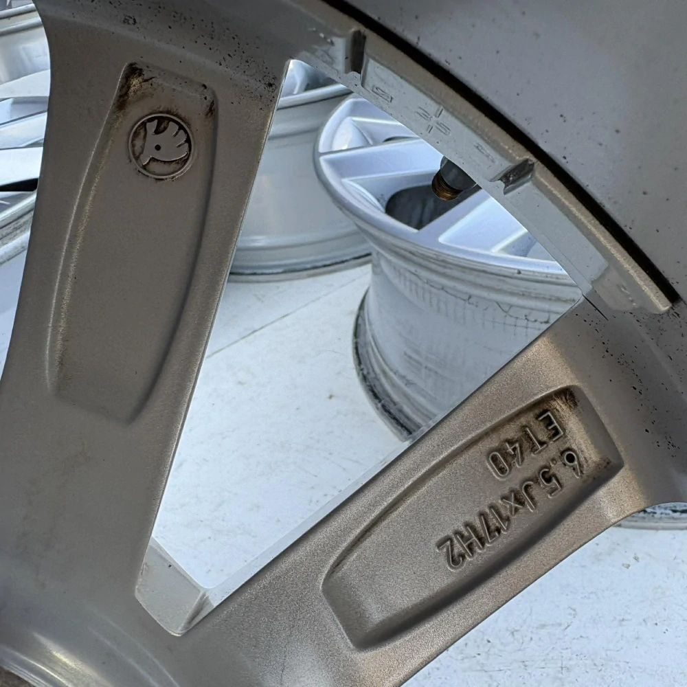 ŠKODA KAMIQ SCALA 17" DPH
