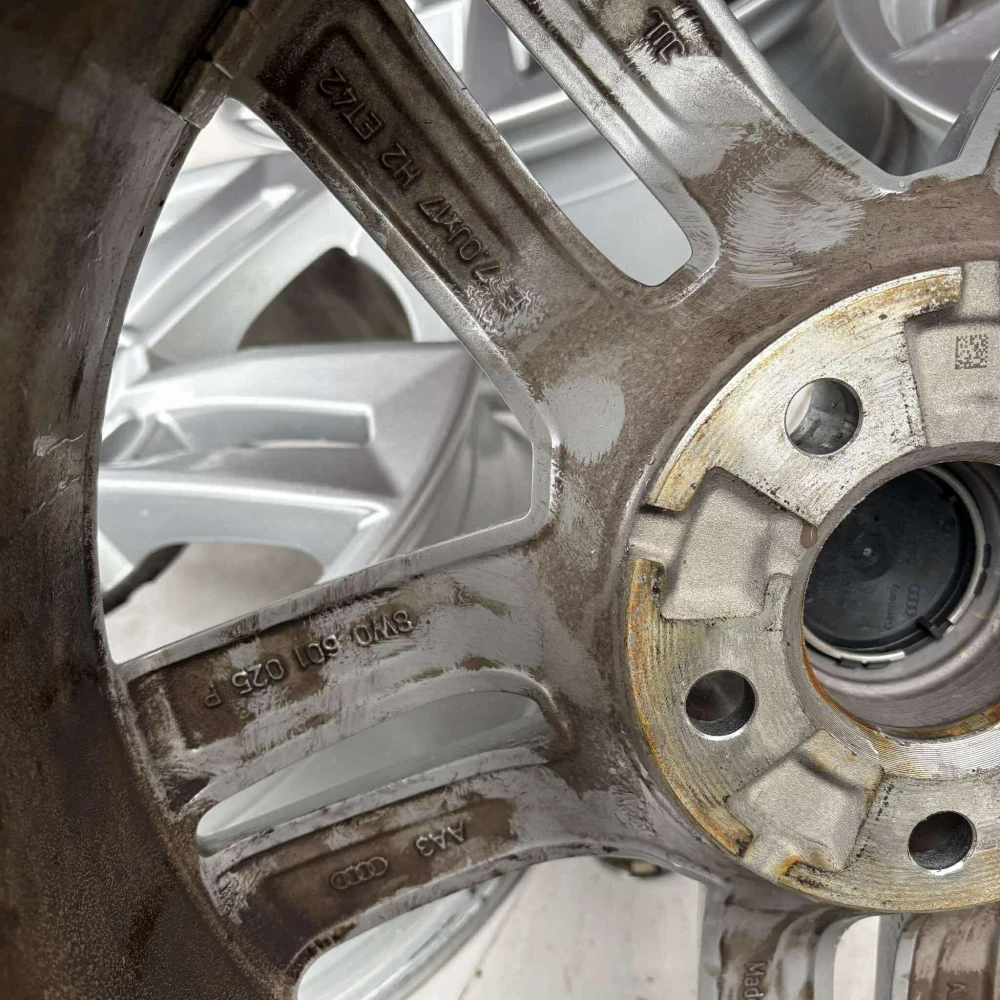 AUDI A3 A4 A5 A6 Q3 17"