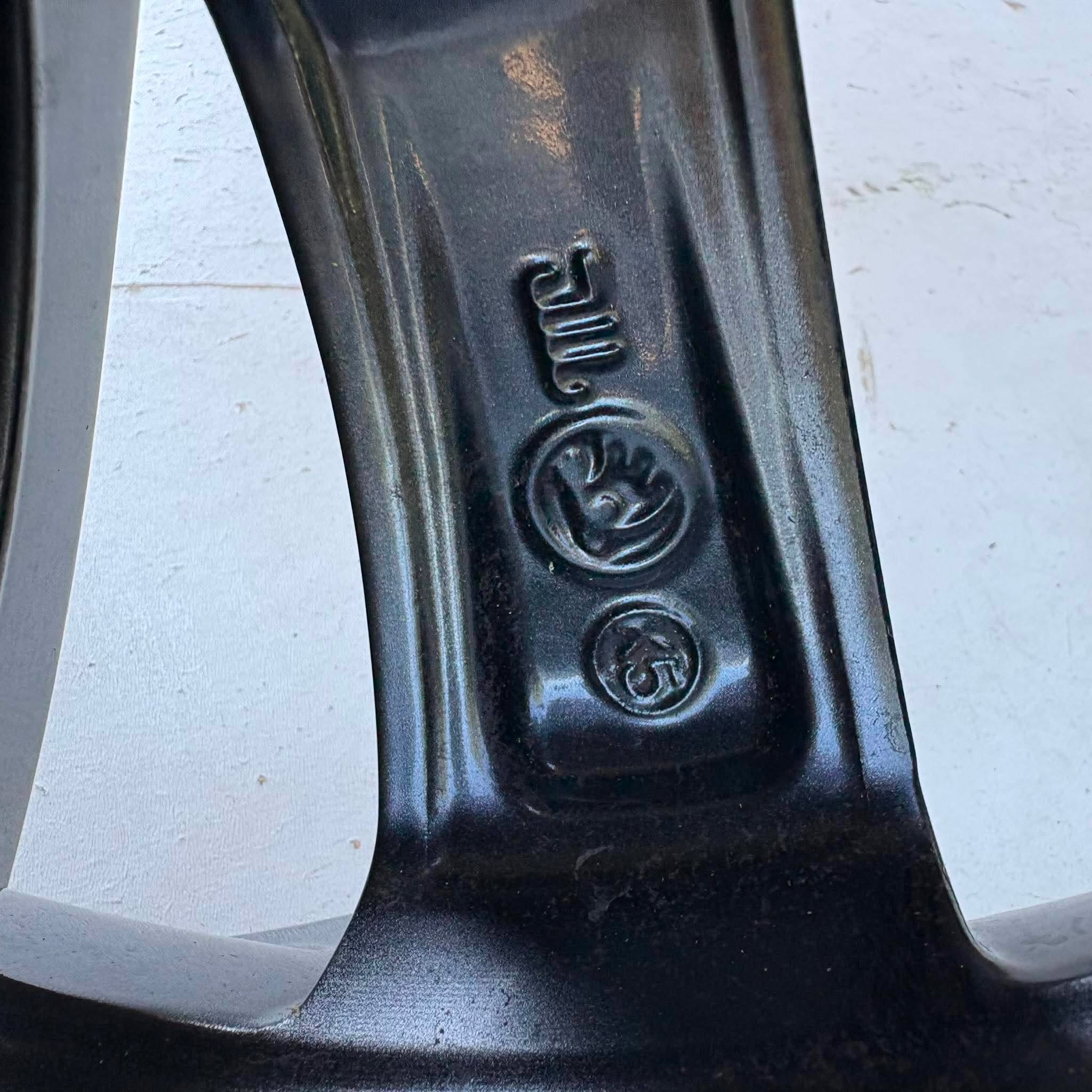 ALU KOLA VW UP CROSS UP 15" DPH