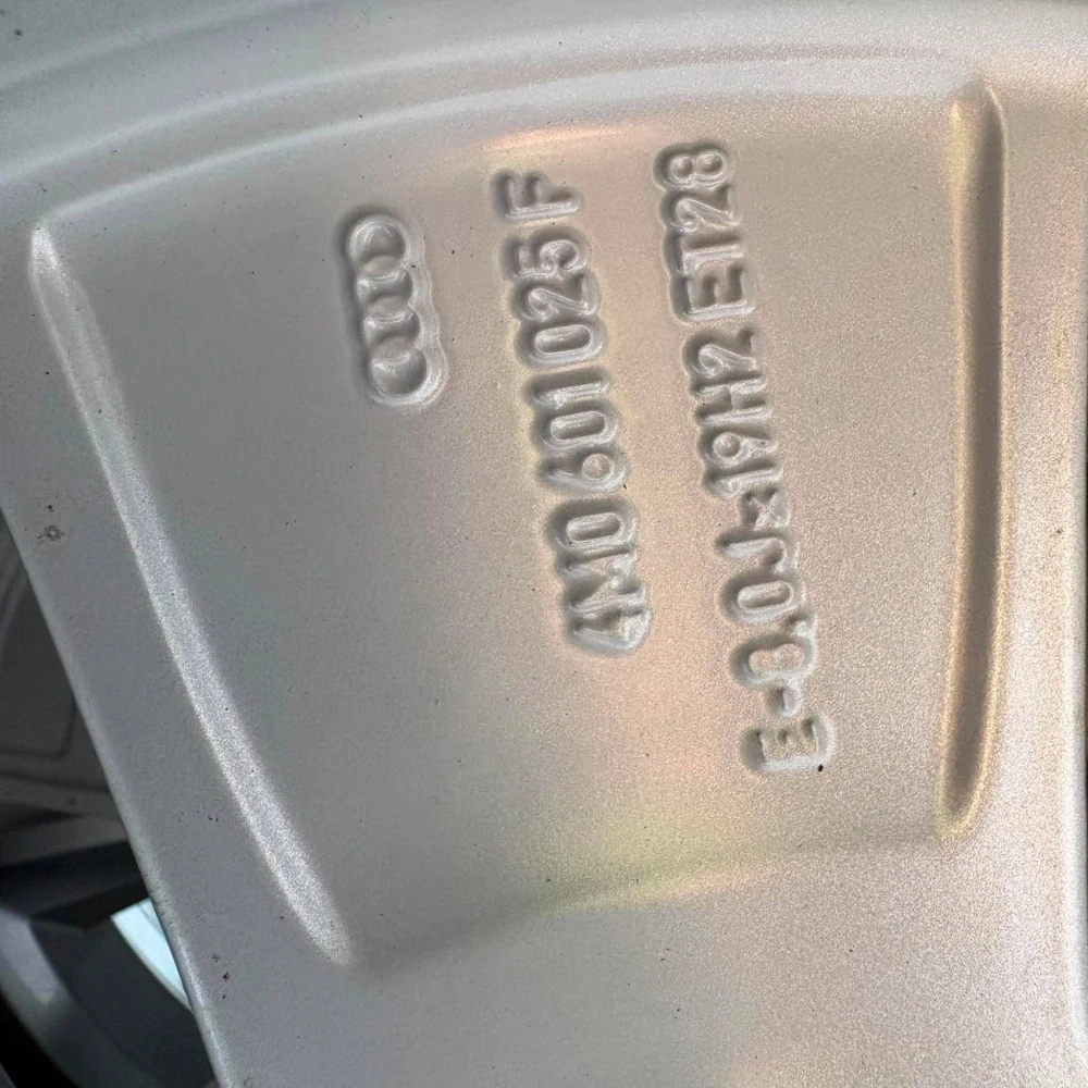 NOVÁ ZIMNÍ ALU KOLA AUDI Q7 4M 255/55R19 DPH