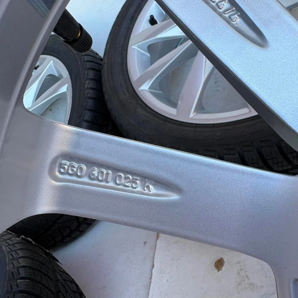 NOVÁ ALU KOLA VW GOLF 205/55R17 DPH