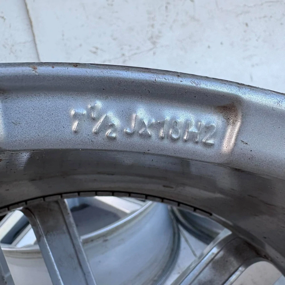 ALU KOLA ŠKODA KAROQ OCTAVIA SUPERB 18" DPH