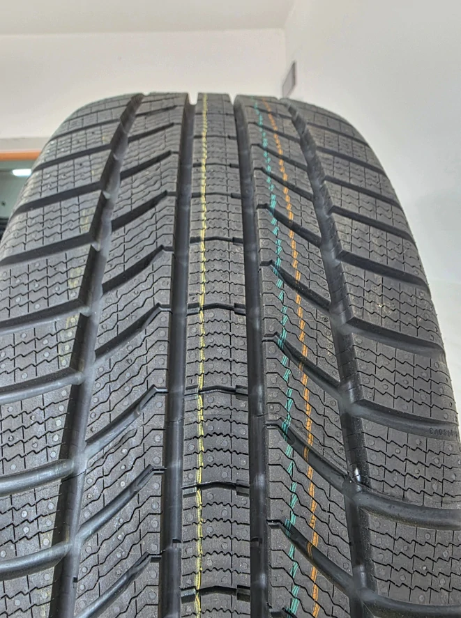 NOVÁ ZIMNÍ ALU KOLA MERCEDES 19" GLC
