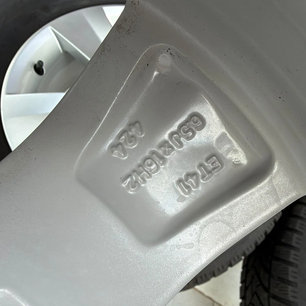 ZIMNÍ ALU KOLA ŠKODA KAROQ SUPERB YETI 16"