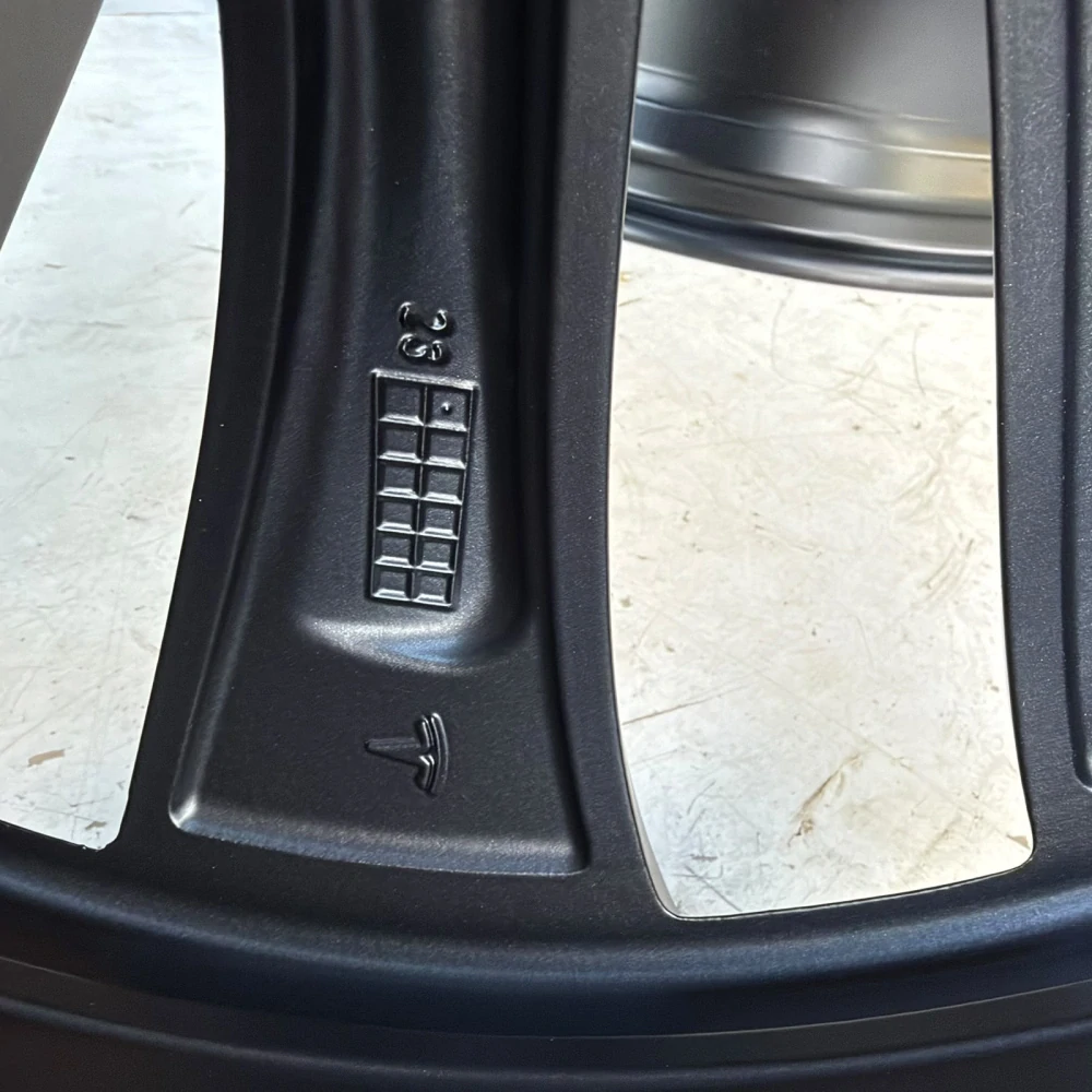 NOVÁ ALU KOLA TESLA 3 20"