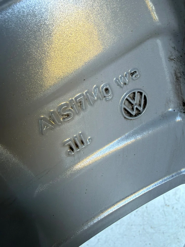 ALU KOLA VW MULTIVAN TRANSPORTER T5 T6 17"