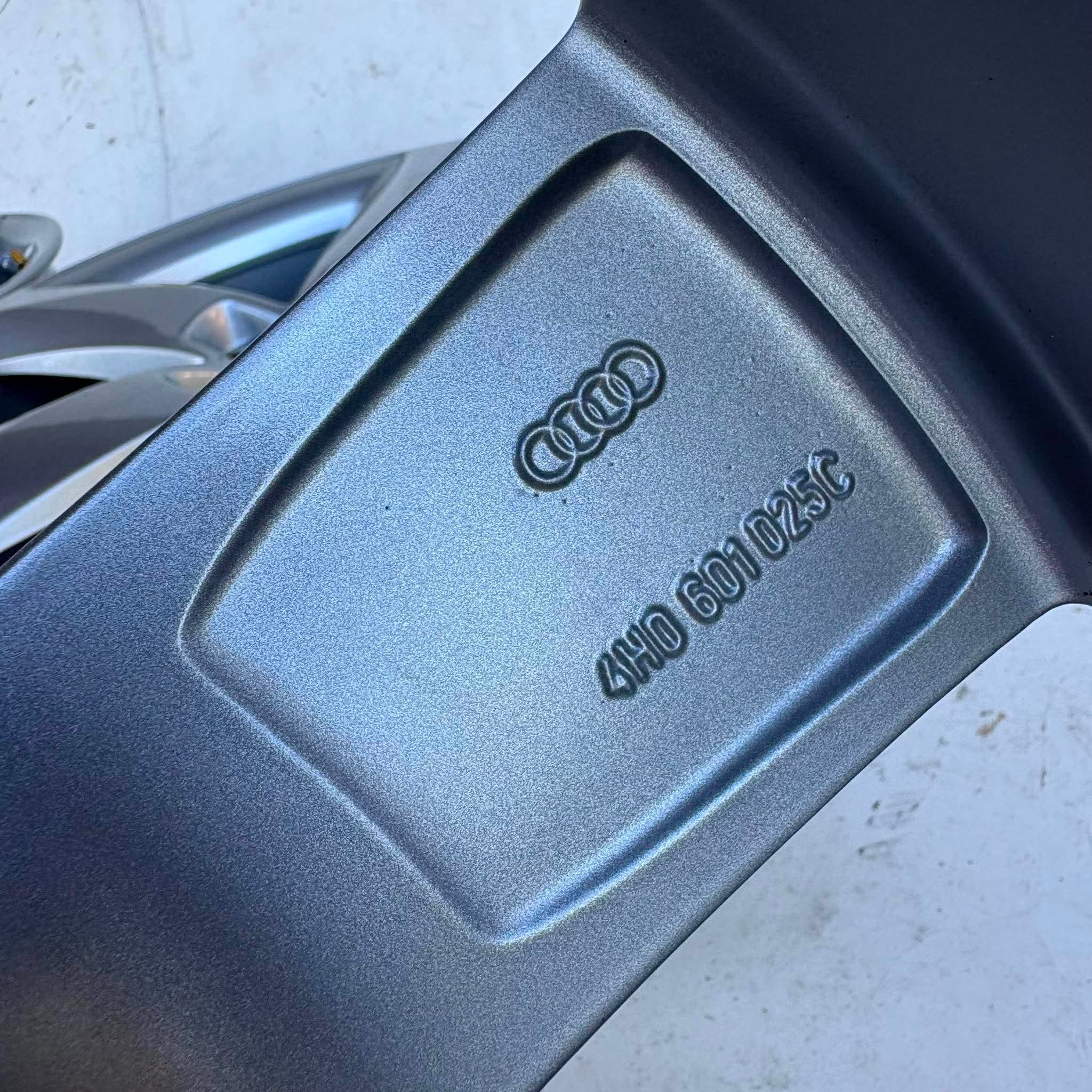 NOVÁ ALU KOLA AUDI A8 D4 19" DPH