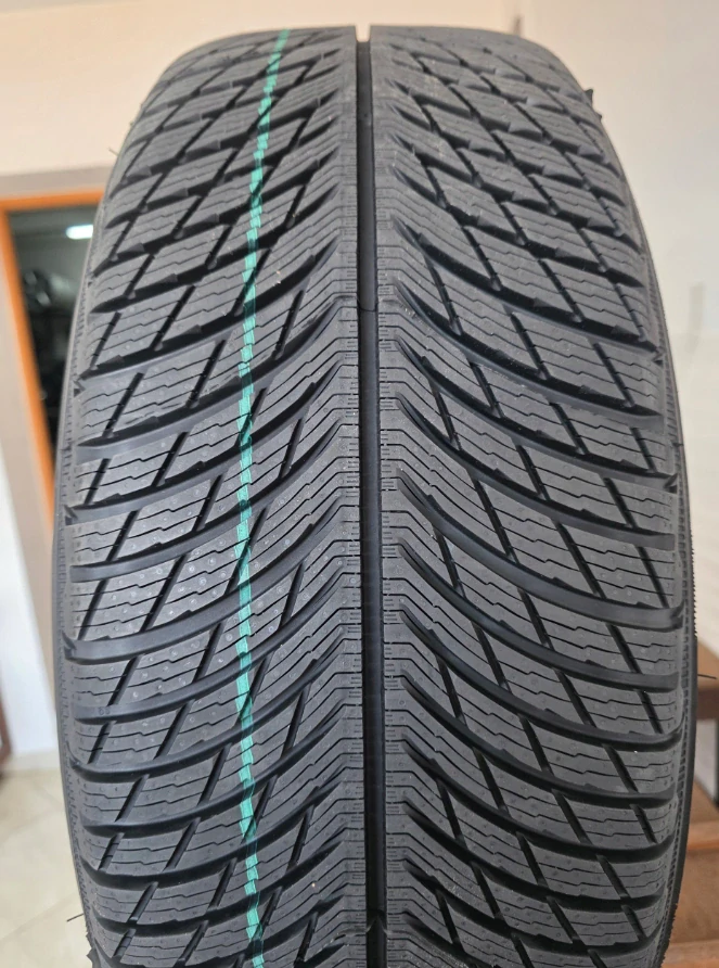 NOVÁ ZIMNÍ ALU KOLA MERCEDES GLC 18"