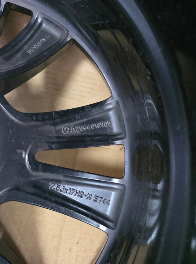 ORIGINÁLNÍ ALU KOLA MERCEDES C ALLTERRAIN 17"