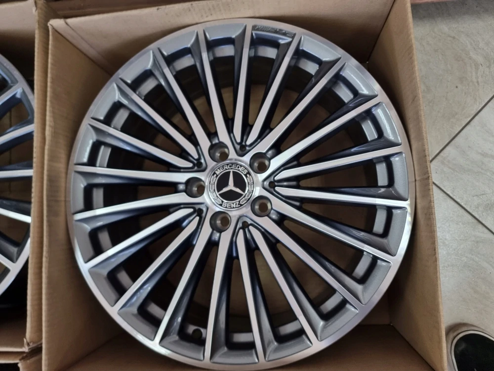 Mercedes A W177 B W247 CLA W118 A1774014200 19"