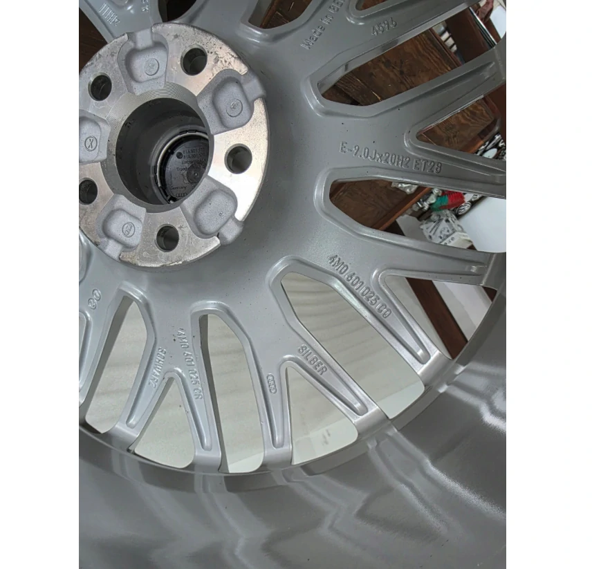 AUDI Q7 4M FACELIFT 20" A5 RS4 RS5 4M0601025CQ